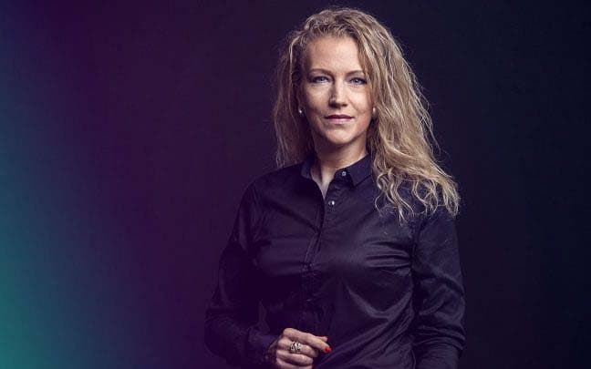 Potraitbild Akademieleiterin Petra Muchow